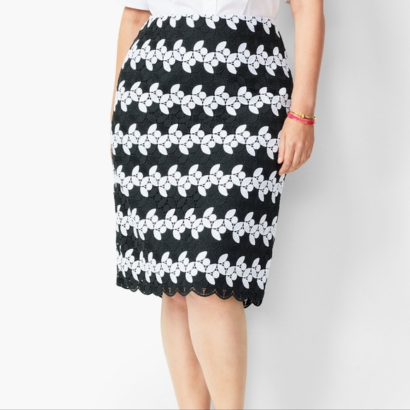 Talbots Dresses & Skirts - NWT Talbots RSVP Black/White Lace Dot Floral Pencil Skirt 22W